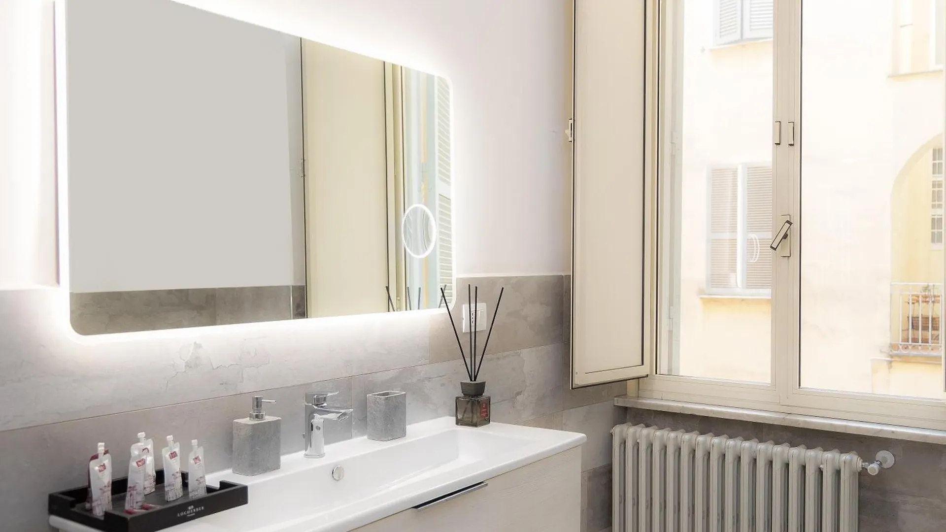 Timeroma Apartment
